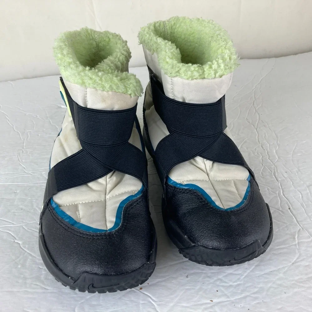 Nike Flex Advance Boot‎ Kids Sz 2 Girl Boy Quilted Sherpa Lined Winter Snow